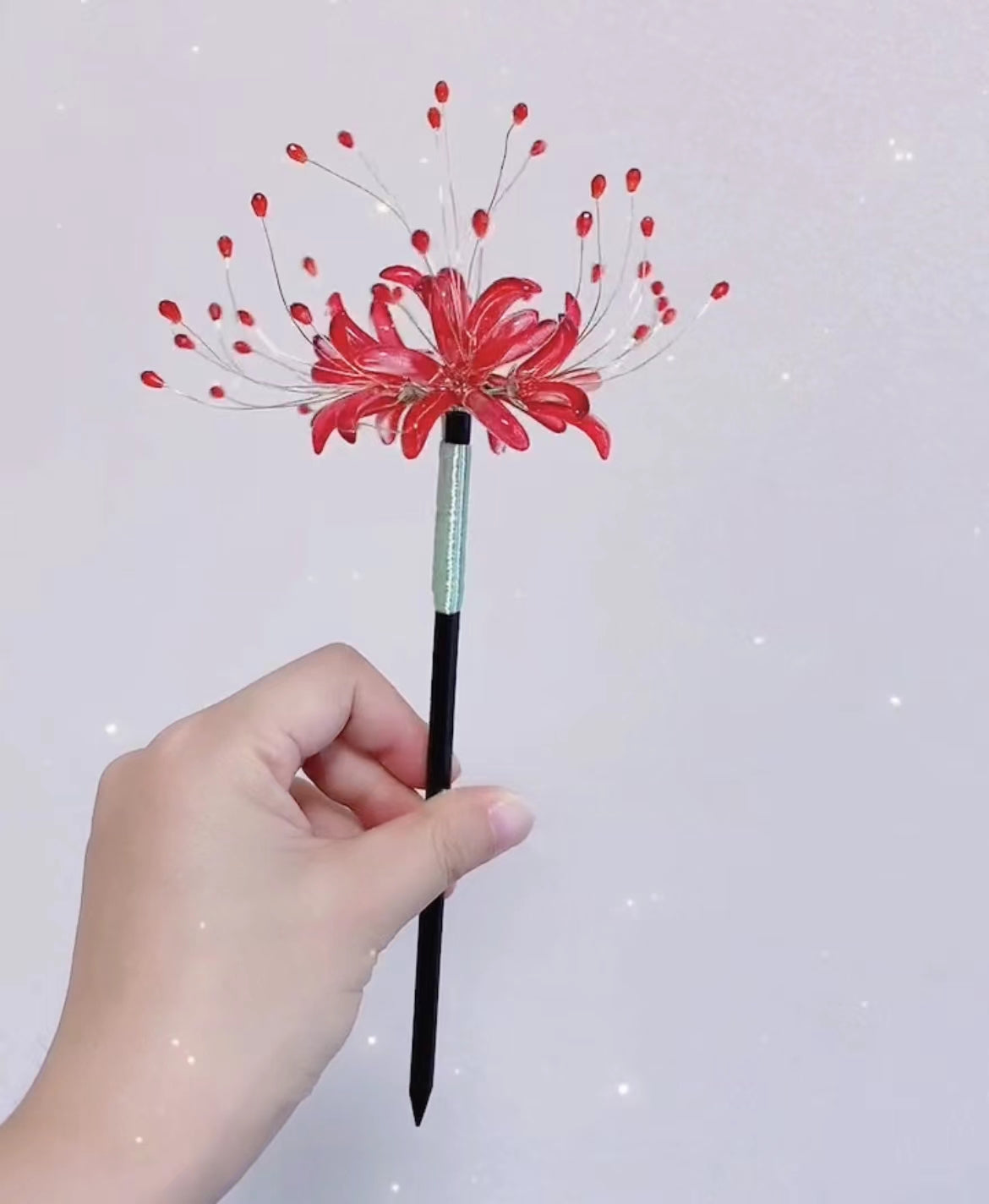 Hanmdade spider lily bunga jepit rambut untuk anak perempuan hadiah ulang tahun yang dipersonalisasi