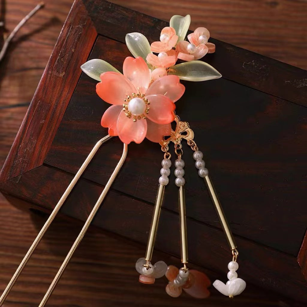 China Classical Style Flower Leaves Hairpins Crystal Rhinestone Tassel Hair Sticks Silver Hair Combs Wedding Hair Accessories - Duo Fashion